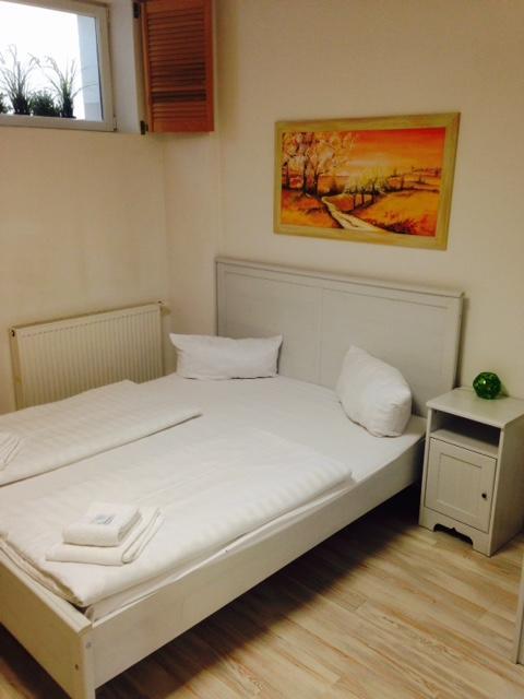 Airport Hostel Hallbergmoos Ngoại thất bức ảnh